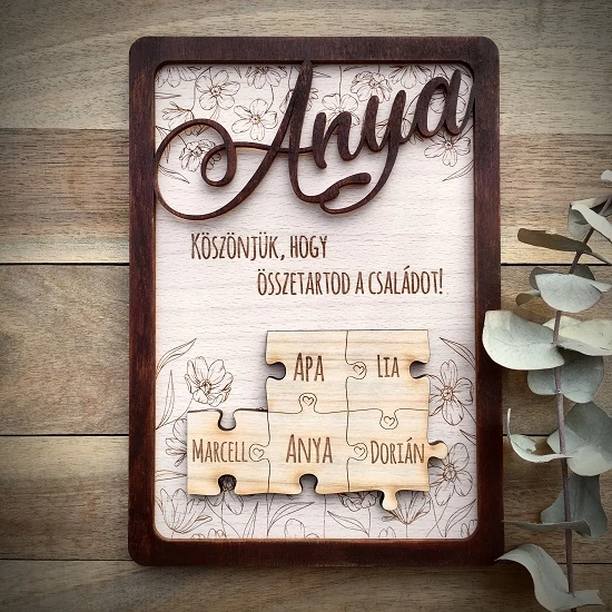 Anyák napi gravírozott tábla puzzle díszítéssel